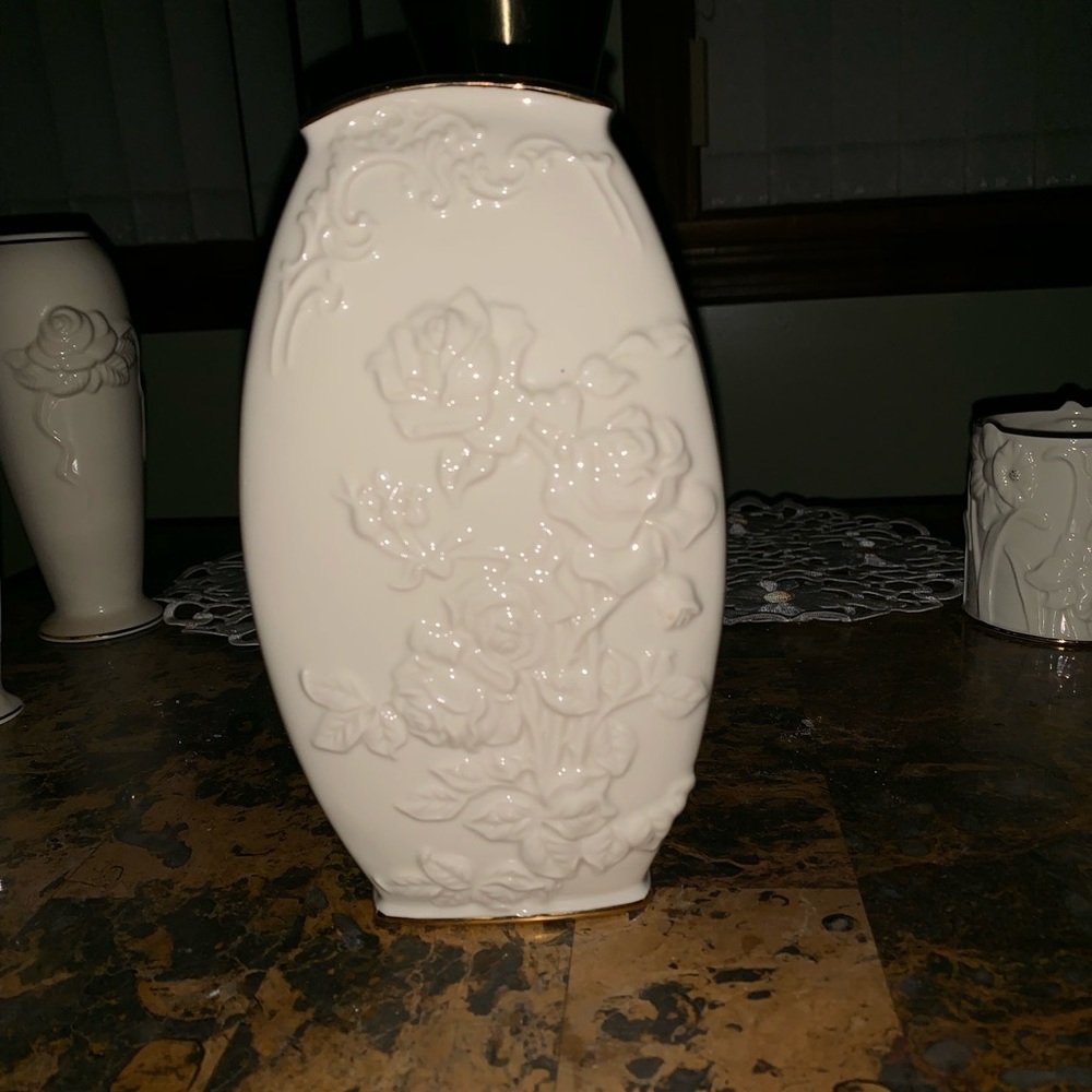 Lenox Vase Ivory and Gold Trim